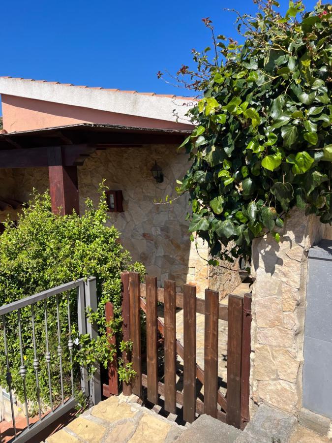 Villa Fiorilla Geremèas Exteriör bild